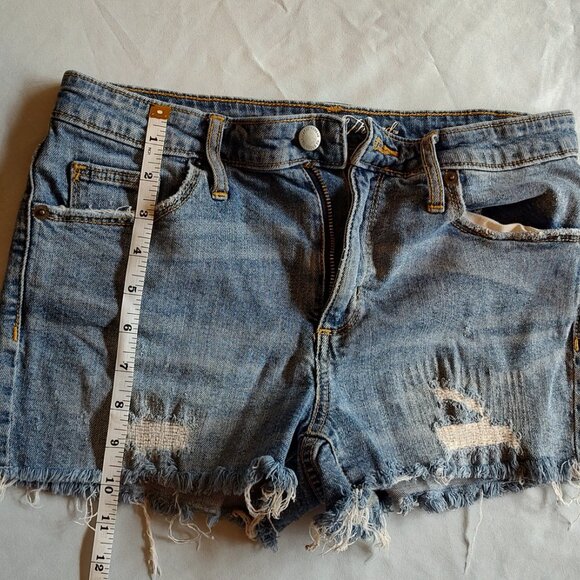 Jean Shorts - Picture 2 of 4